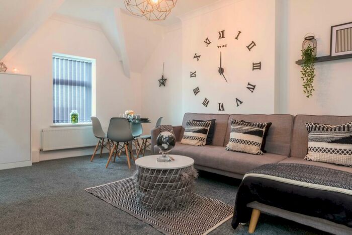 3 Bedroom House To Rent In Holmes Street, L8