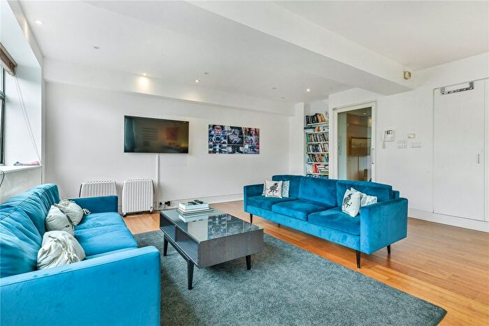 3 Bedroom Flat For Sale In Dean Street, Soho, W1D