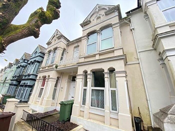 2 Bedroom Apartment To Rent In Connaught Avenue, Plymouth, PL4