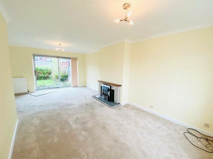 3 Bedroom Semi-Detached House For Sale In Westminster Avenue, Ashton U Lyne, OL6