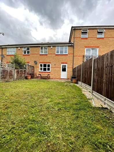 3 Bedroom Terraced House To Rent In Basevi Way, London, SE8