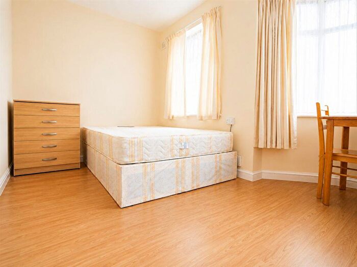 Property To Rent In Flat In Edmonton, N9