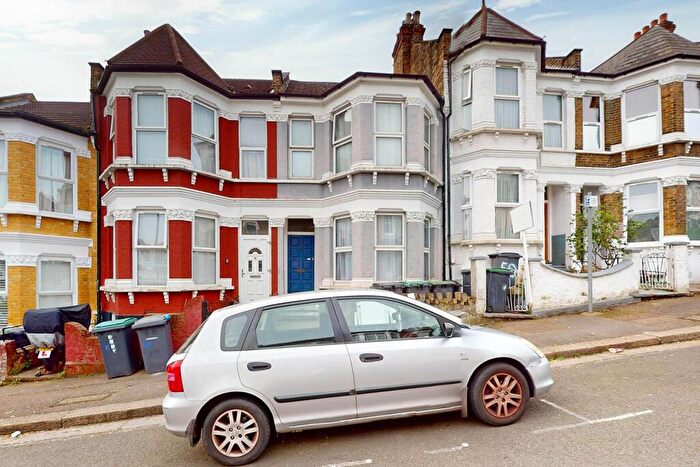 1 Bedroom Flat To Rent In Allison Road, London, N8