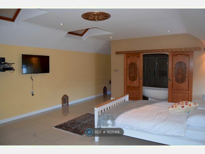 2 Bedroom Semi-Detached House To Rent In Beechwood Close, Westhill, AB32