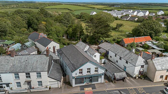 5 Bedroom Detached House For Sale In The Square, Kilkhampton, Bude, EX23