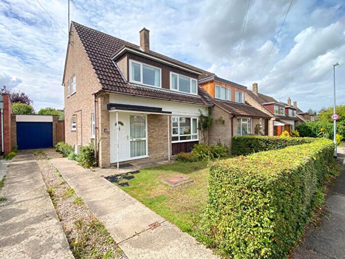 3 Bedroom Semi-Detached House For Sale In Northfield, Girton, Cambridge, CB3