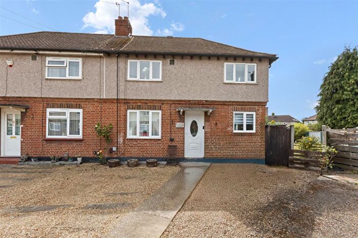 4 Bedroom Semi-Detached House For Sale In Thornton Close, West Drayton, UB7