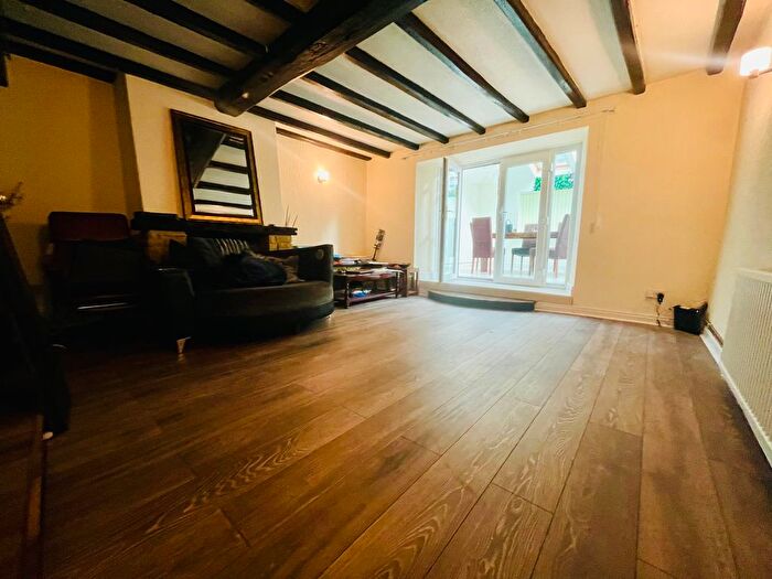 2 Bedroom Cottage To Rent In Parkside Grove, Heaton, Bradford, BD9