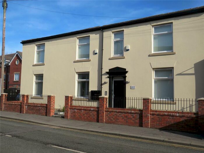 2 Bedroom Apartment To Rent In Rochdale Road, Higher Crompton, Oldham, OL2
