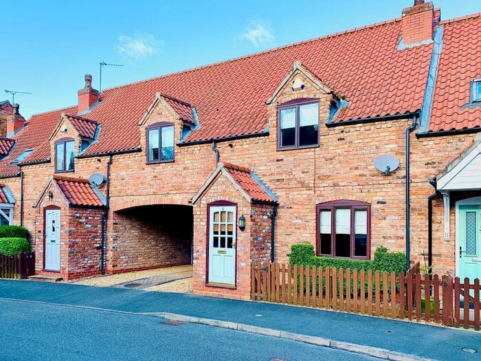 3 Bedroom Town House To Rent In Thorold Way, Harmston, Lincoln, LN5