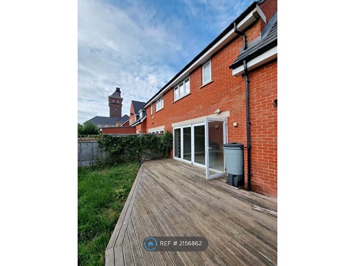 3 Bedroom Semi-Detached House To Rent In Sherwood Way, Epsom, KT19