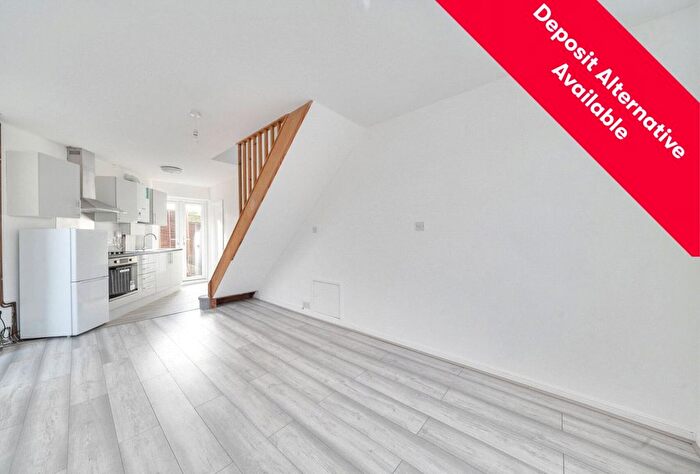 1 Bedroom Terraced House To Rent In Lessness Road, Morden, SM4