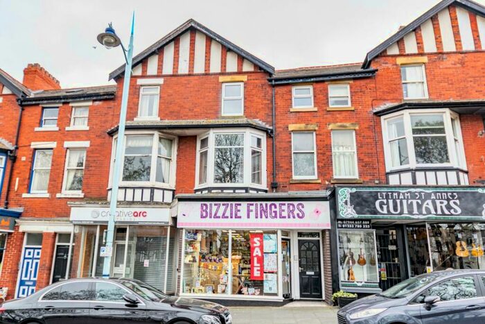 2 Bedroom Apartment To Rent In The Crescent, Lytham St Annes, FY8