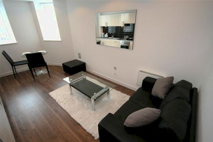 2 Bedroom Flat To Rent In The Heart Blue, Media City Uk, Salford M50