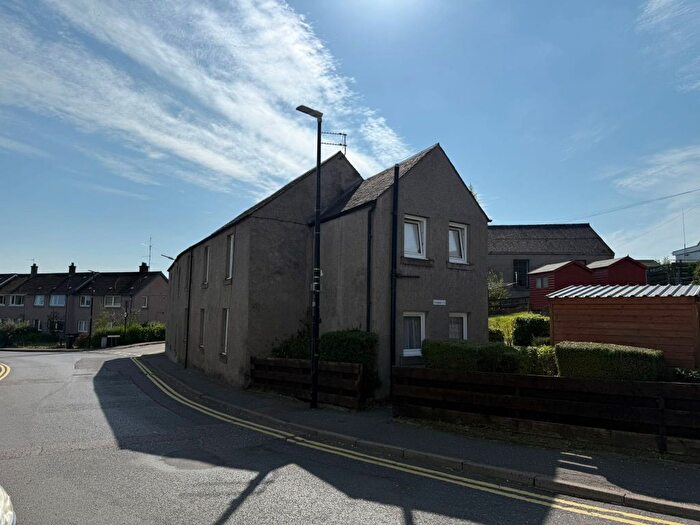 2 Bedroom Flat To Rent In High Street, Errol, Perth, PH2