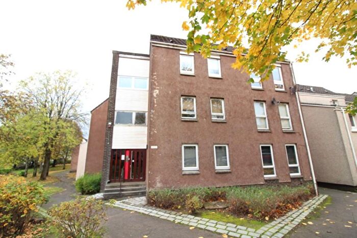 2 Bedroom Flat To Rent In Newburgh, Erskine, PA8