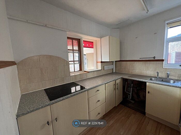 2 Bedroom Bungalow To Rent In Edgerton Road, Lowestoft, NR33