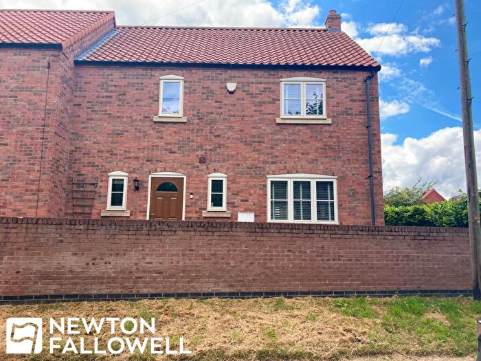 3 Bedroom Semi-Detached House To Rent In Chestnut Court, Newark, Normanton On Trent, NG23
