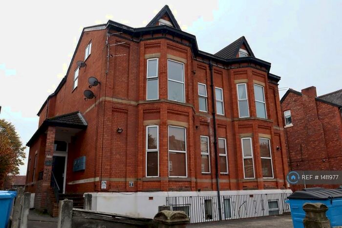 1 Bedroom Flat To Rent In Dickenson Road, Manchester, M13