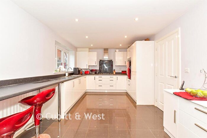 4 Bedroom Detached House For Sale In Jackson Way, Littlehampton, West Sussex, BN17