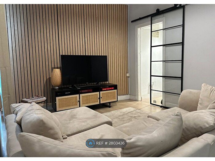 3 Bedroom Terraced House To Rent In Whitehorse Road, Thornton Heath, CR7