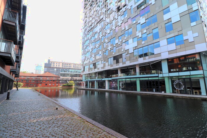 1 Bedroom Apartment For Sale In Canal Wharf, Waterfront Walk, Birmingham, B1