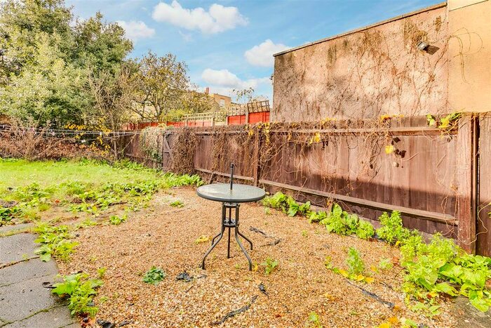 1 Bedroom Flat To Rent In Netheravon Road, London W4
