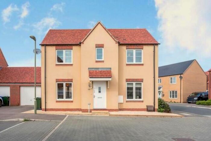 3 Bedroom Detached House To Rent In Bramble Crescent, Bodicote, Banbury, OX15