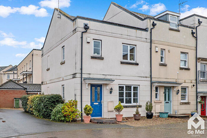 3 Bedroom End Of Terrace House For Sale In Kempley Close, Cheltenham, Gloucestershire, GL52