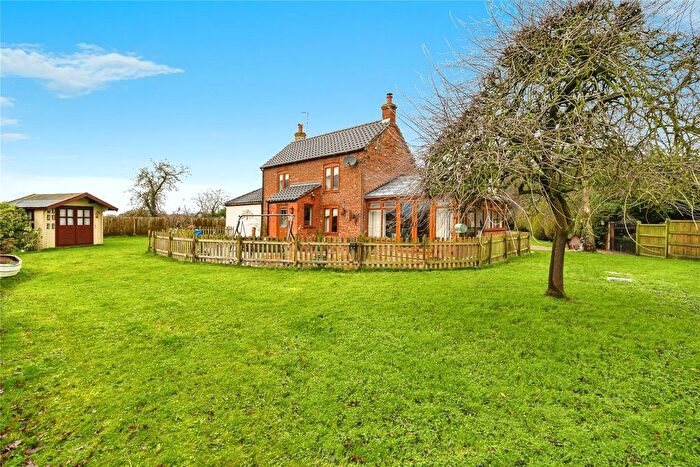 3 Bedroom Cottage For Sale In Decoy Road, Potter Heigham, Great Yarmouth, Norfolk, NR29