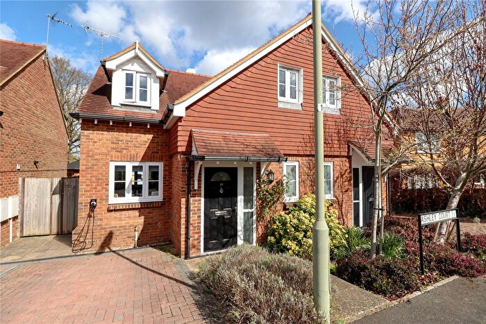 3 Bedroom Semi Detached House For Sale In Woking, Surrey, GU21
