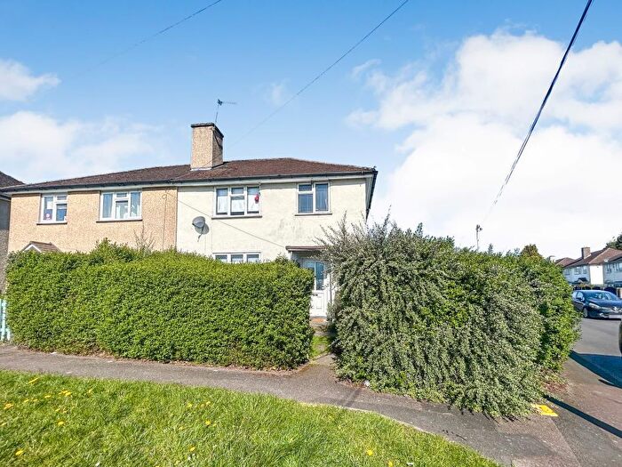 3 Bedroom Semi Detached House For Sale In , Hannah Road, Bilston, West Midlands, WV14