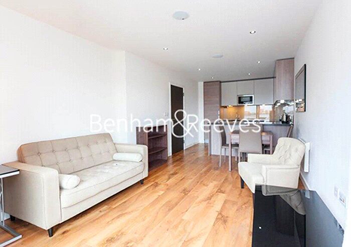 1 Bedroom Apartment To Rent In East Drive, London, NW9