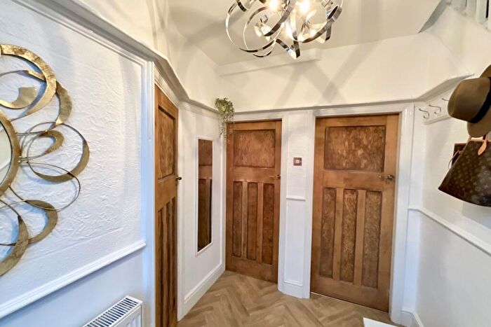 3 Bedroom Semi-Detached House For Sale In Willow Drive, Handsworth, Sheffield, S9