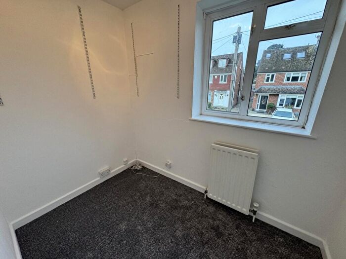 5 Bedroom Semi-Detached House To Rent In Maurice Mount, Hazlemere, Buckinghamshire, HP15