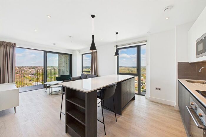 2 Bedroom Flat To Rent In Acer Point, Watford, WD18