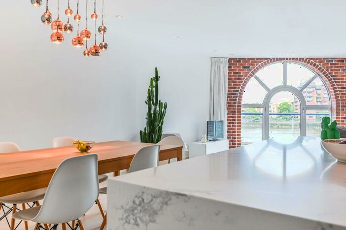 2 Bedroom Flat To Rent In Molasses House, Plantation Wharf, Battersea, London, SW11