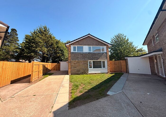 4 Bedroom Detached House To Rent In Linton Place, Linton On Ouse, York, YO30