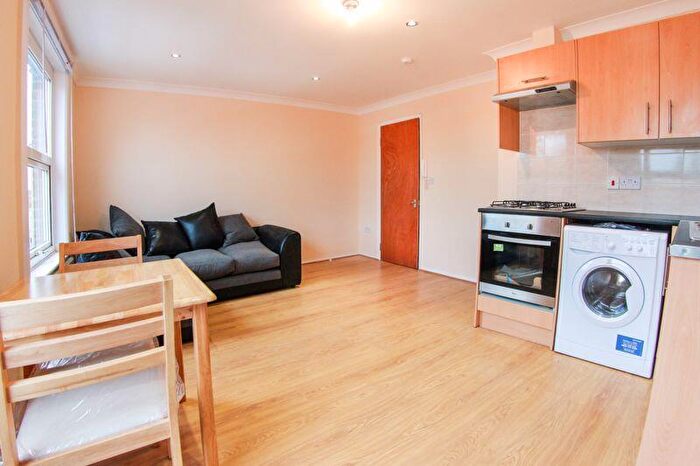 1 Bedroom Flat To Rent In Balls Pond Road, Dalston, N1