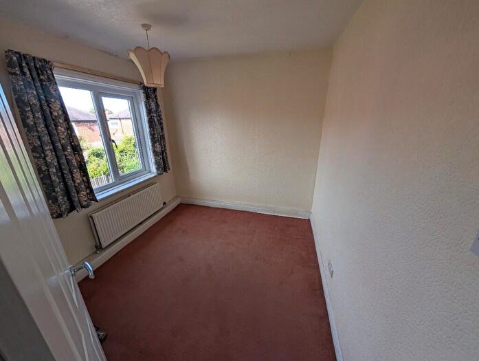 2 Bedroom Terraced House To Rent In Argyle Road, Leyland, Lancashire, PR25