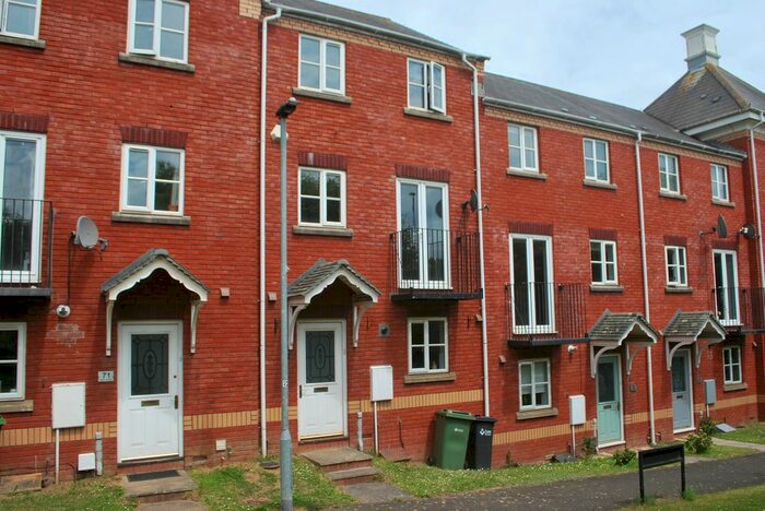 3 Bedroom Town House To Rent In Lewis Crescent, Exeter, EX2