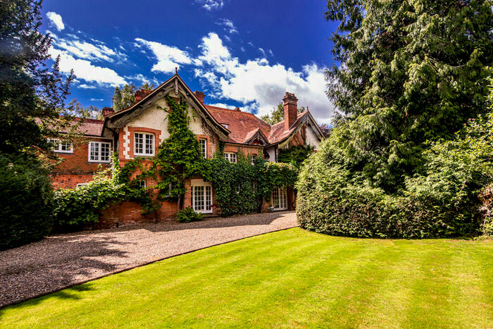 5 Bedroom House For Sale In Abbotsfield, Goring Heath, RG8