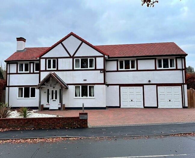 5 Bedroom Detached House To Rent In Lime Avenue, Camberley, Surrey, GU15