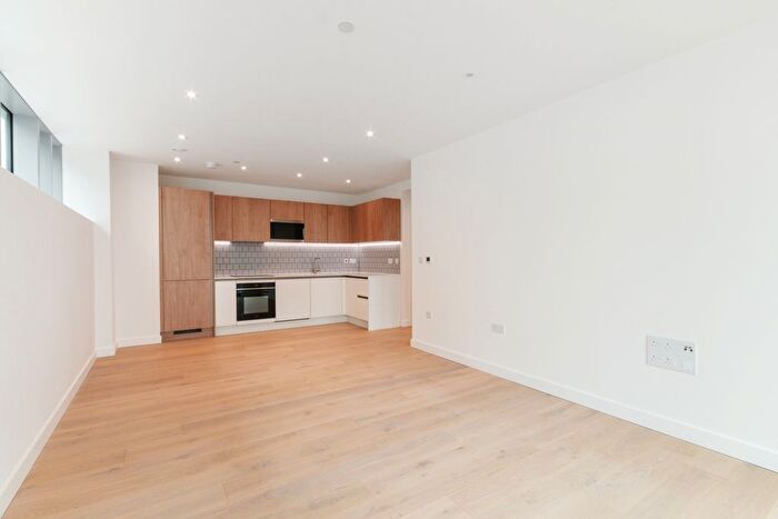 2 Bedroom Flat To Rent In The Clarendon, Clarendon Road, Watford Junction, WD17