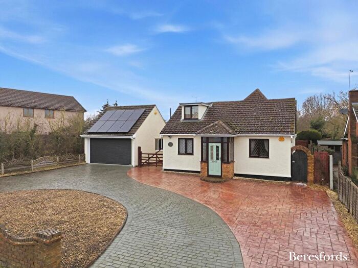 4 Bedroom Bungalow For Sale In Maldon Road, Tiptree, CO5