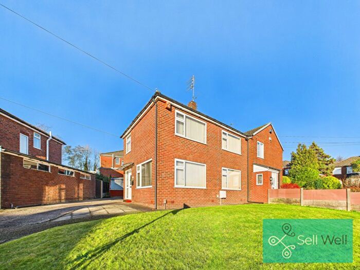3 Bedroom Semi Detached House For Sale In Crosslands Road, Worsley, Manchester, M28