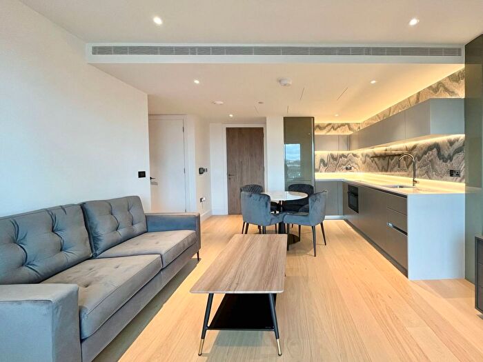 1 Bedroom Flat To Rent In Cascade Way, London, W12