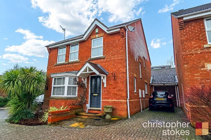 4 Bedroom Detached House For Sale In Higgins Road, Cheshunt, Hertfordshire, EN7