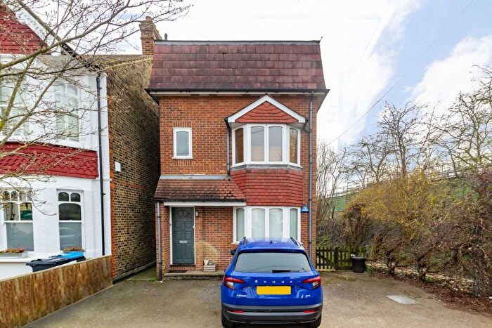 1 Bedroom Flat To Rent In Revelstoke Road, London, SW18