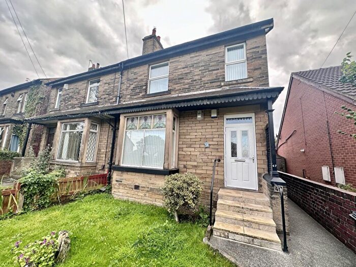 4 Bedroom Terraced House To Rent In Bradford Road, Drighlington, BD11